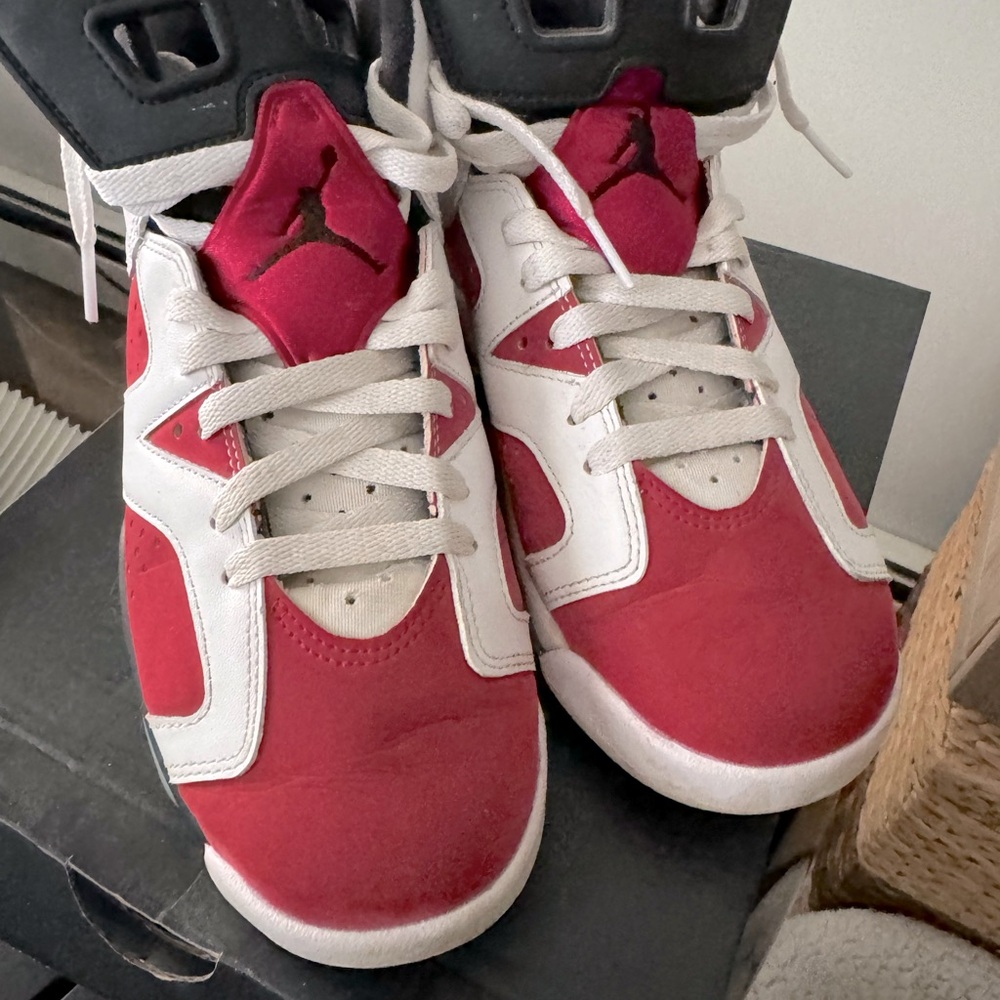 Air Jordan 6 Retro 6.5Y